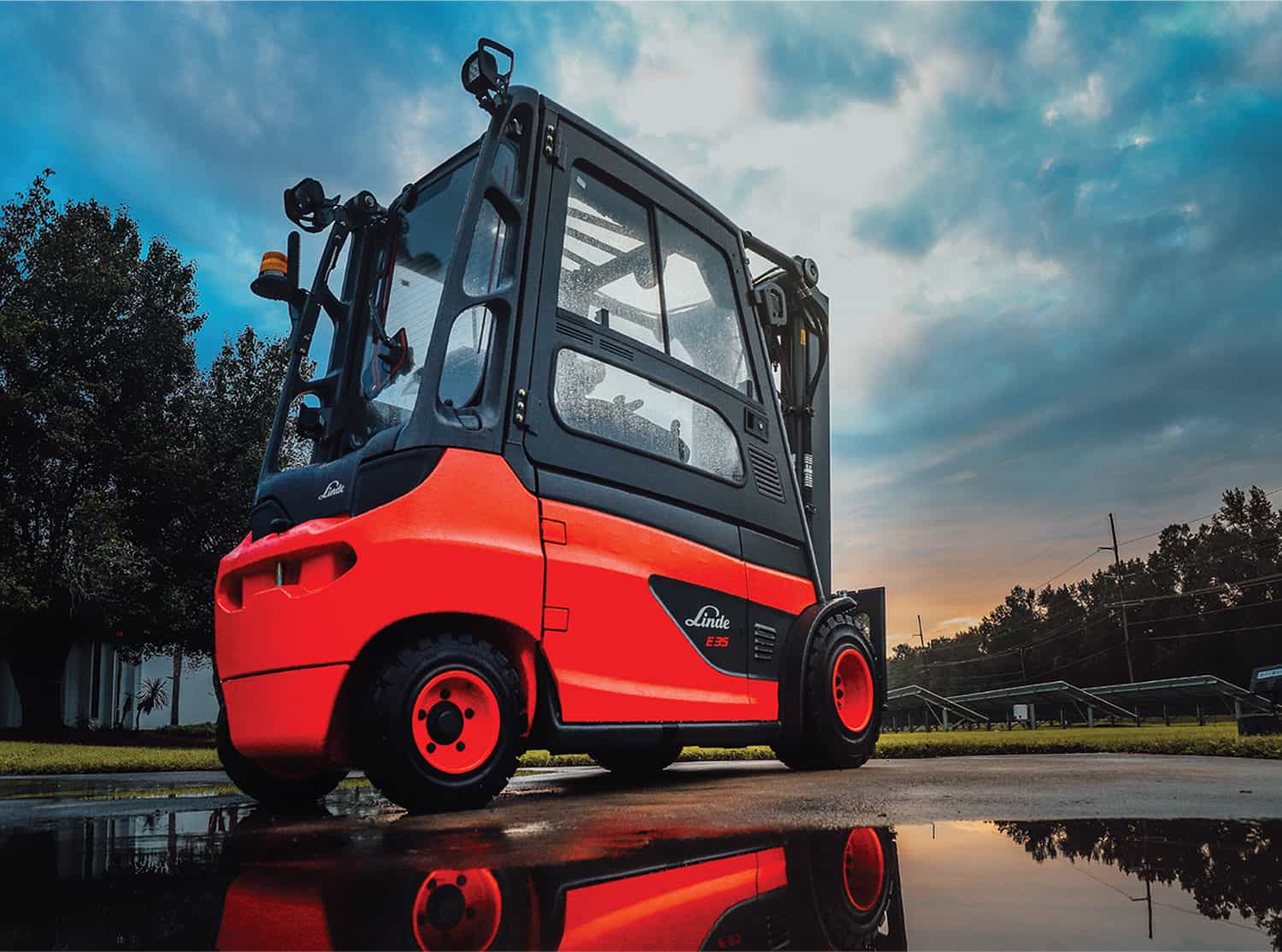 Can You Use an Electric Forklift in the Rain, HTX Material Handling, Houston, TX