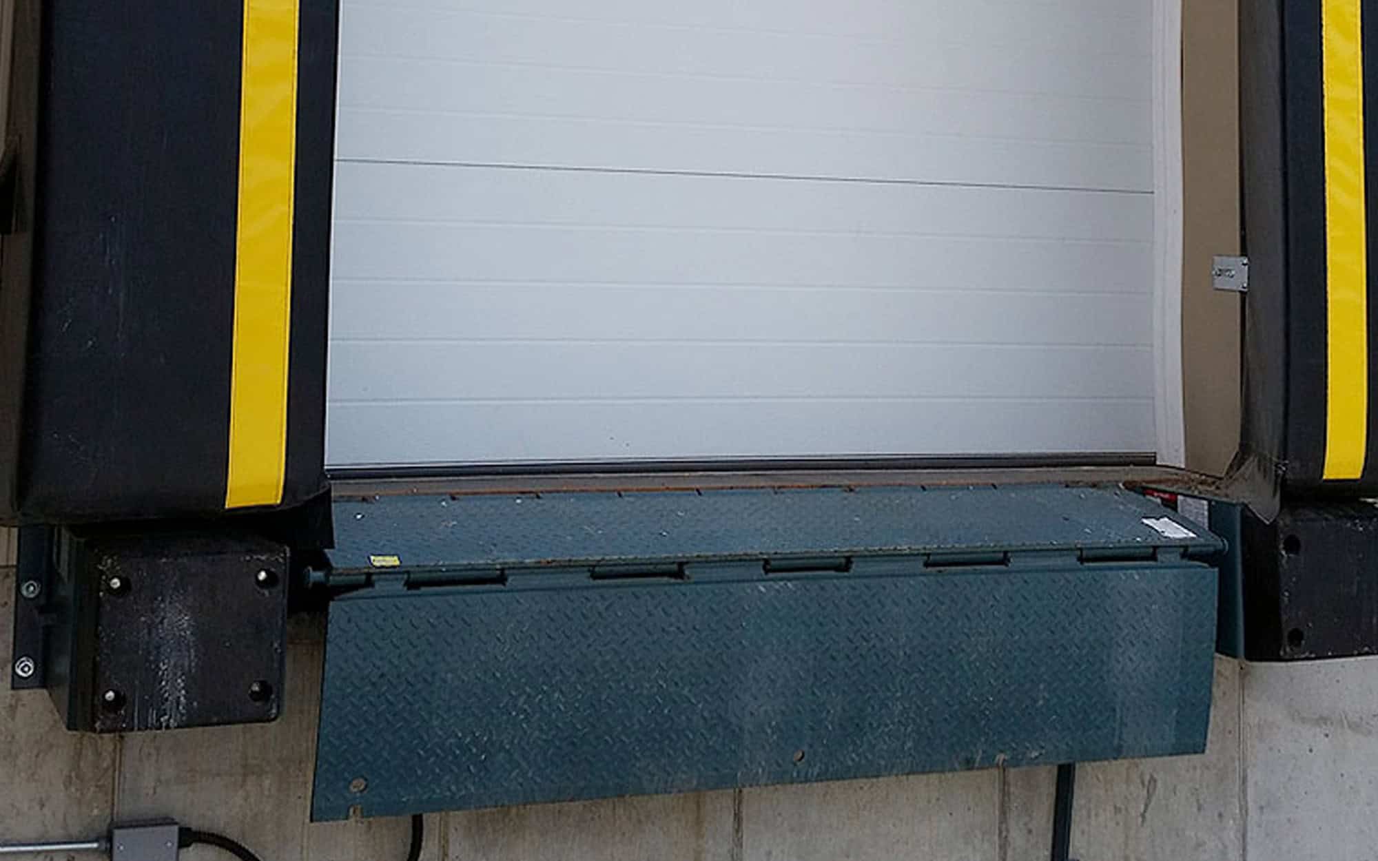 Mcguire Edge Dockleveler